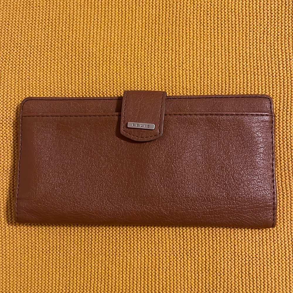 Relic Wallet
RFID Protection 
Gently Used
Non-smoking, dog friendly home.